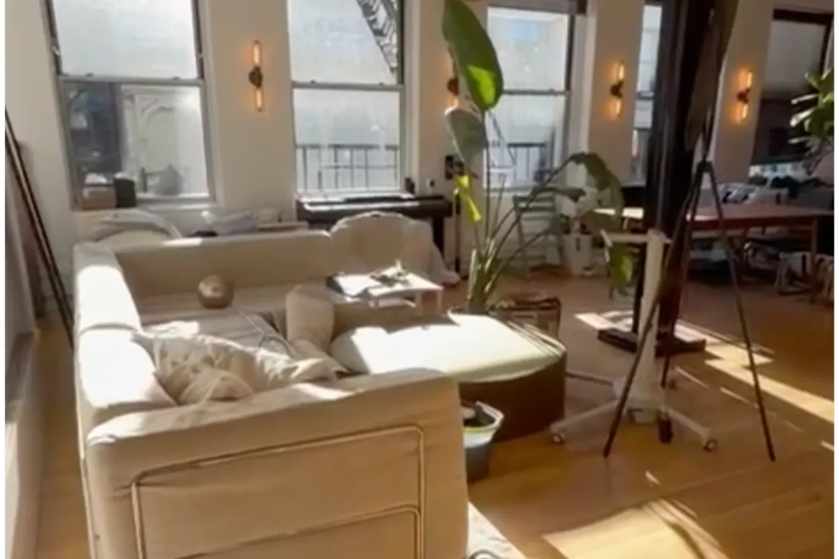 Bright NYC loft living room fully cleaned and ready for occupancy after post-construction cleaning service